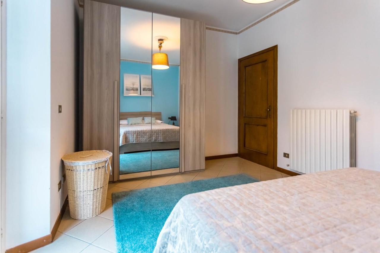 ורנה Porto Azzurro Apartment מראה חיצוני תמונה