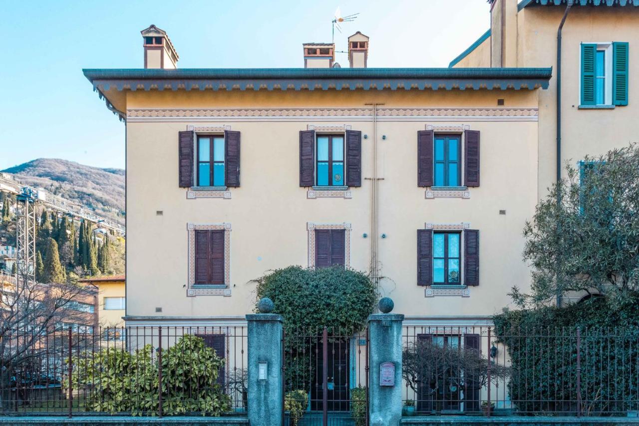 ורנה Porto Azzurro Apartment מראה חיצוני תמונה